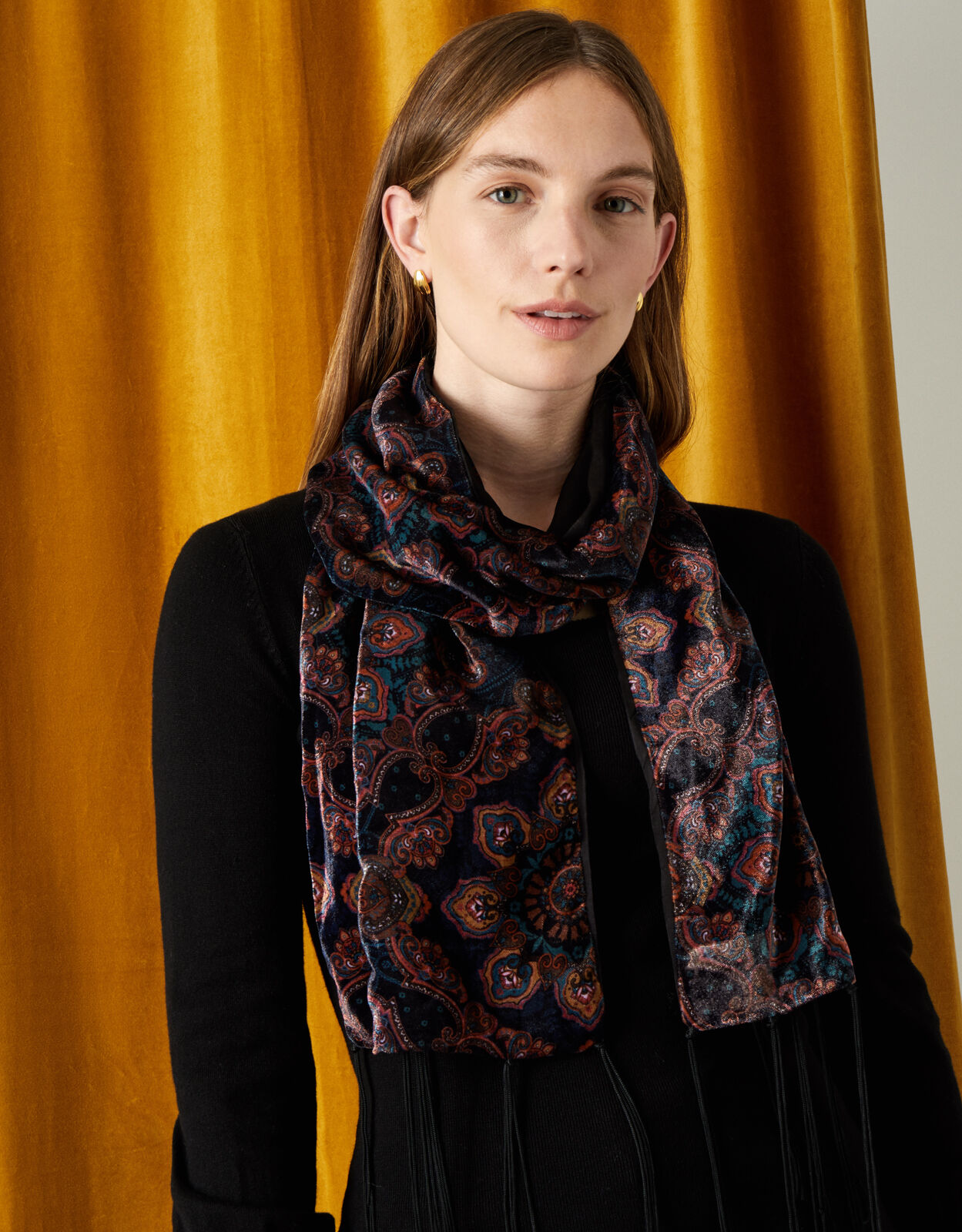 Velvet deals scarves uk