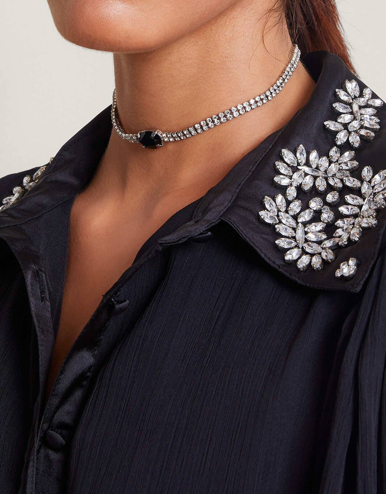 Single stone choker best sale necklace