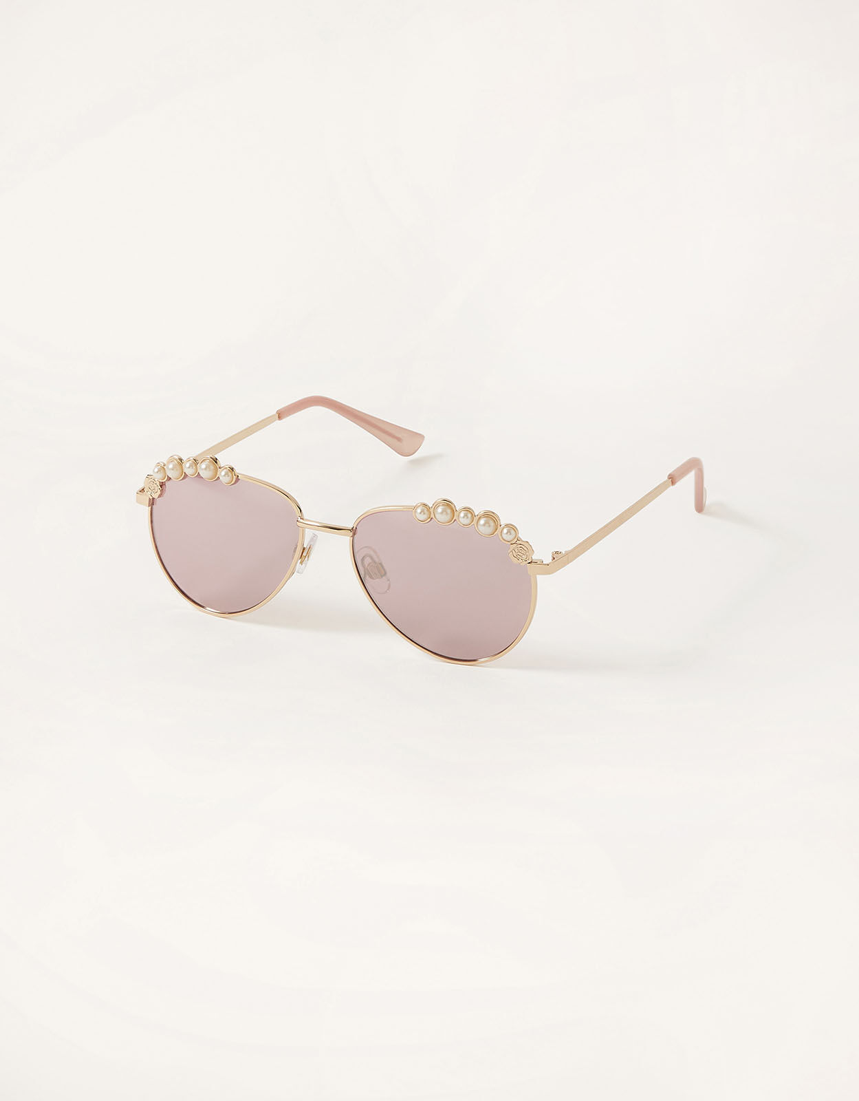 60 Pairs of Cooler-Than-Average Statement Sunglasses to Sh… | Flickr