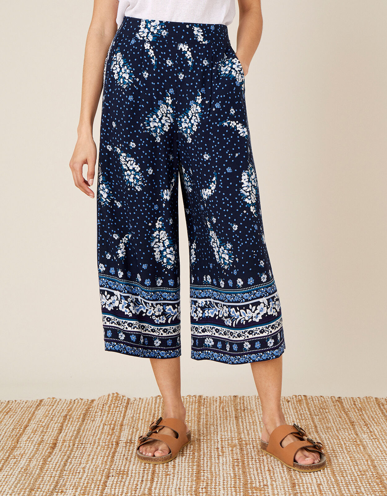 Paisley Print Crop Trousers in LENZING 