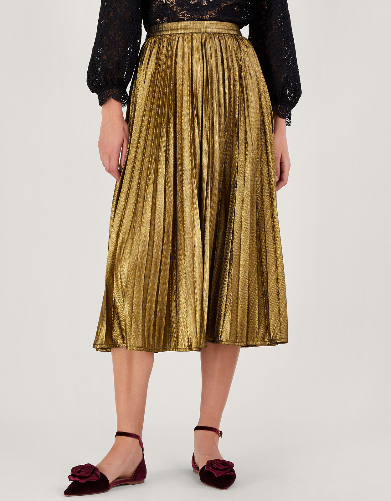 Gold pleated midi skirt uk store