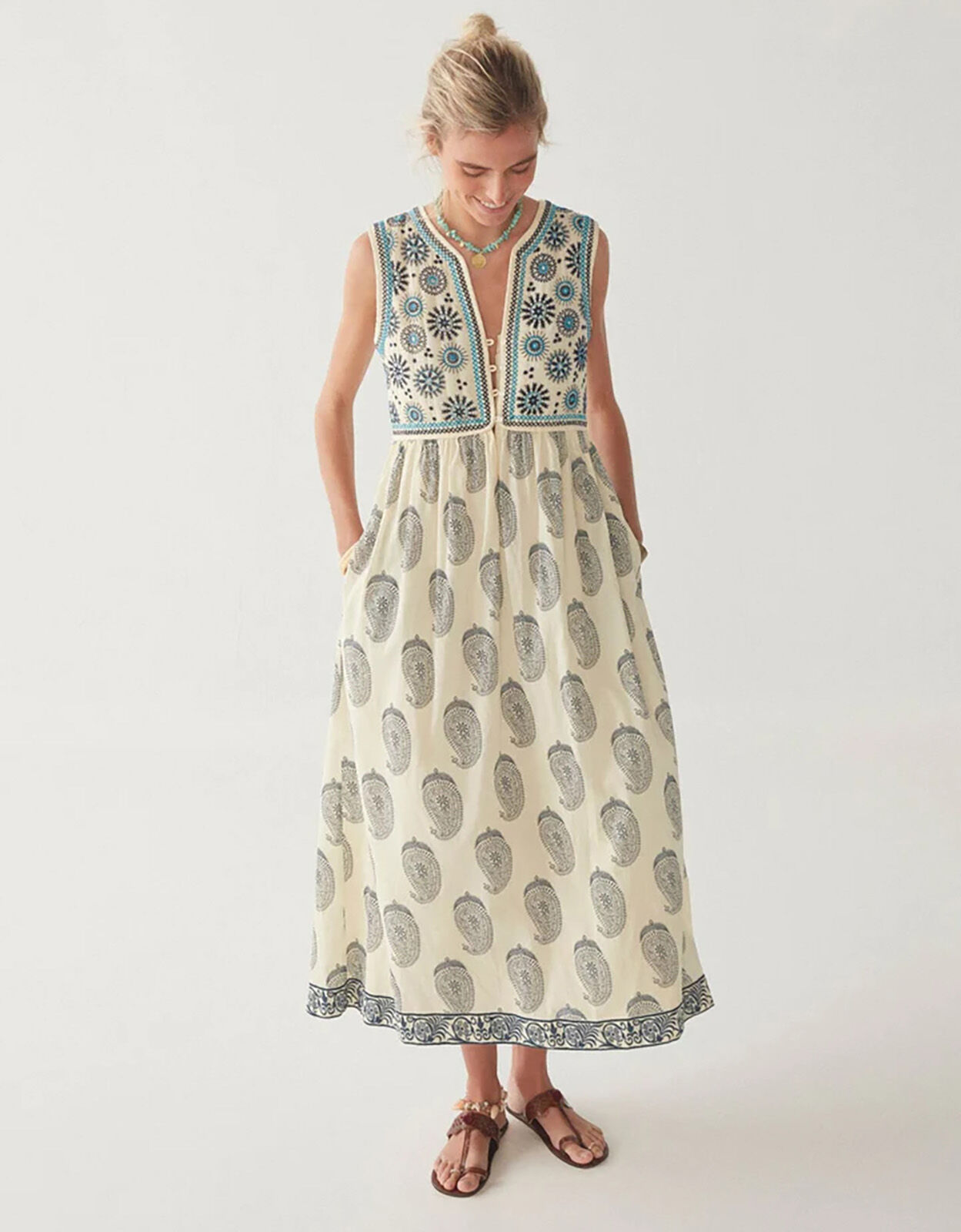 Maison Hotel Quilted Midi Dress White