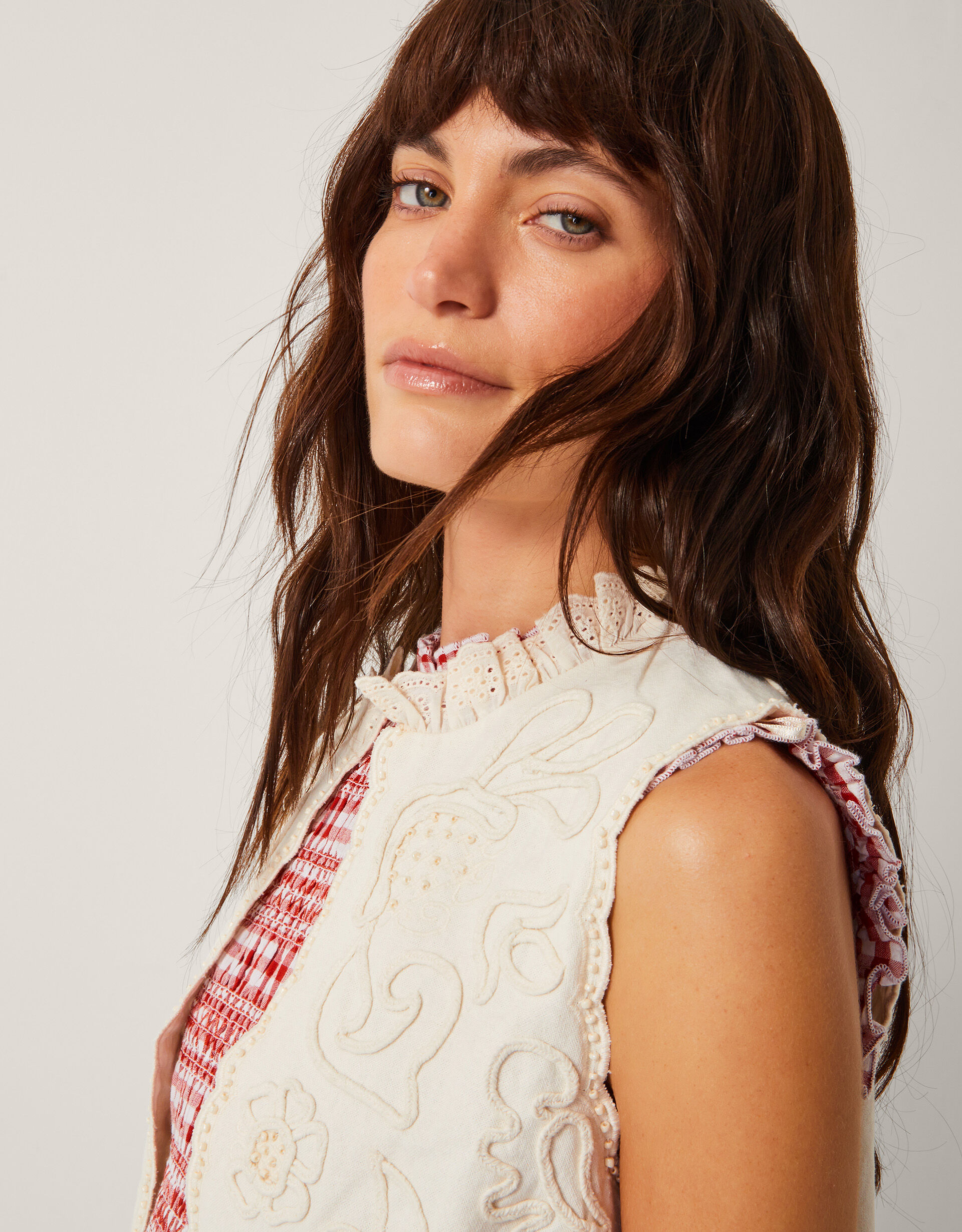 Mali Floral Embroidered Waistcoat White | Women's Jackets