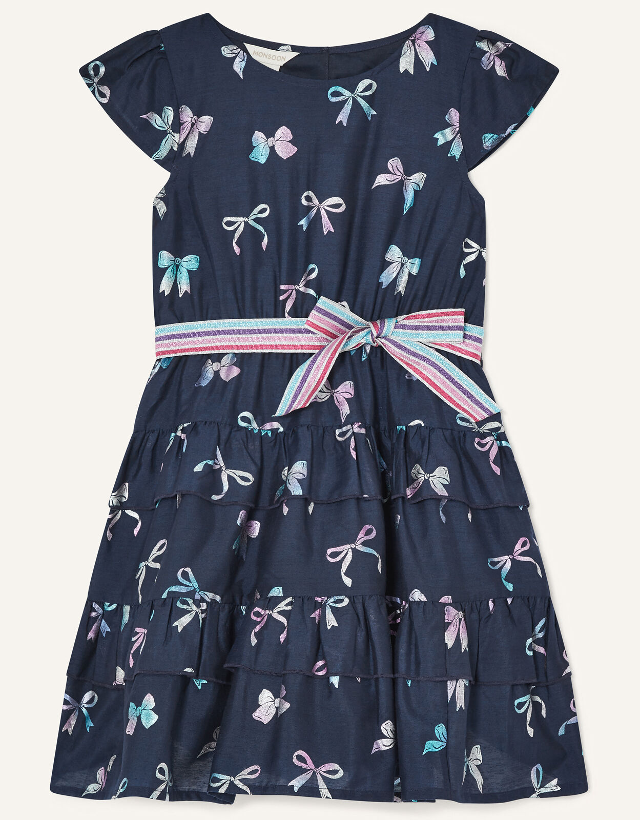 white and gold vs black and blue dress