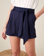 Scallop Shorts in Linen Blend, Blue (NAVY), large