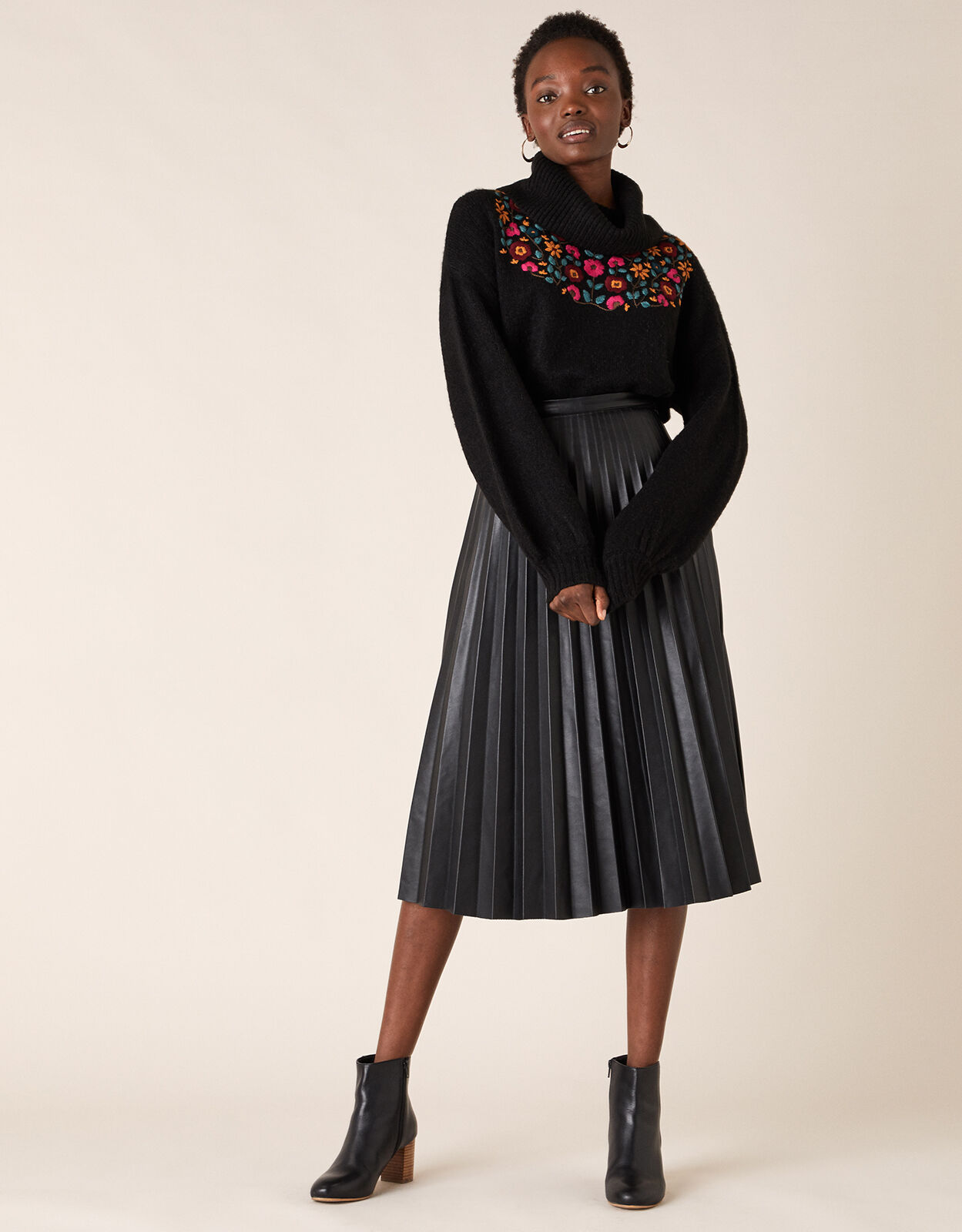 Pleated midi skirt leather shop