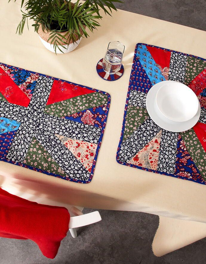 Table Mat Twinset Red Platinum Jubilee Collection Monsoon UK.