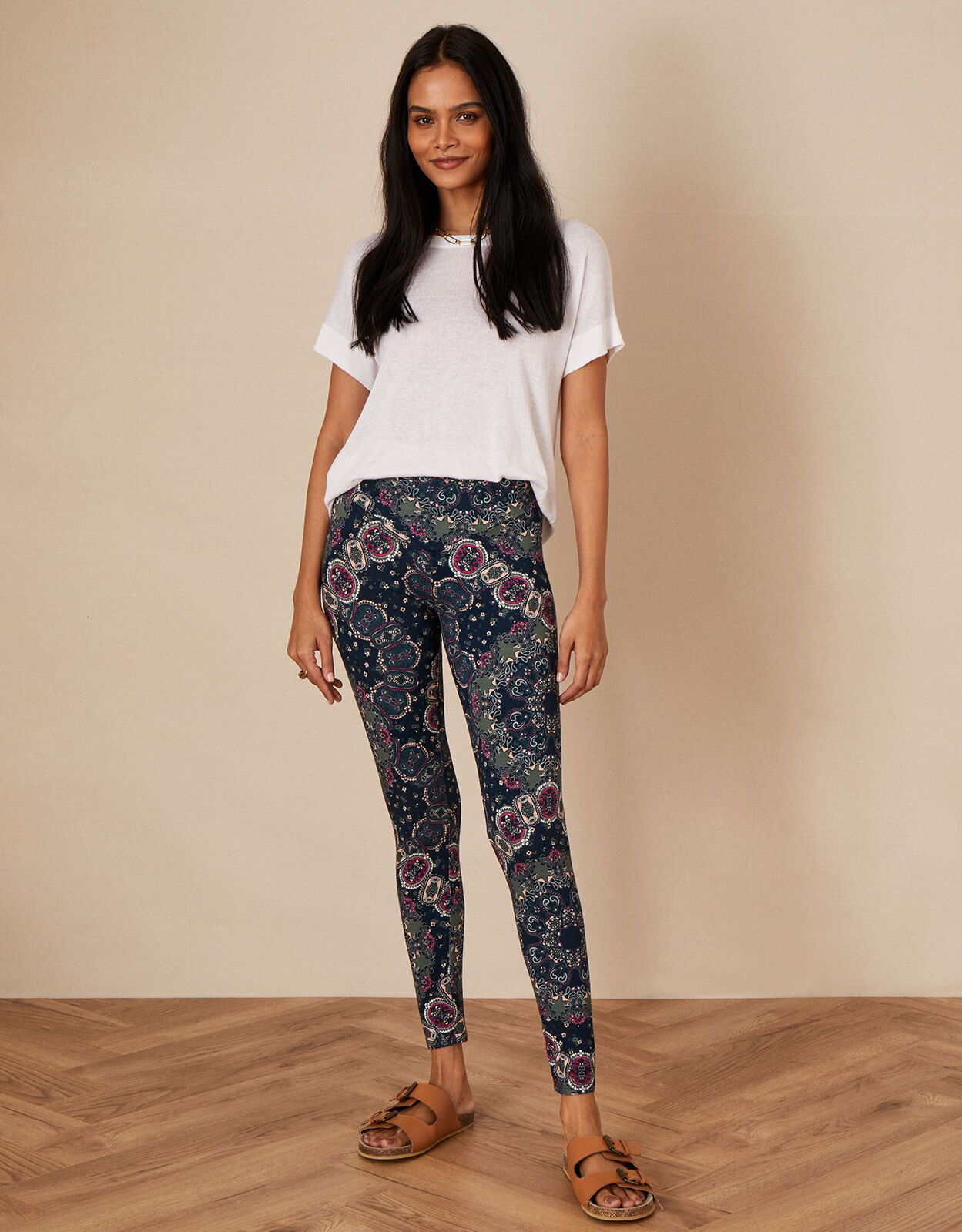 Printed leggings with top outlet