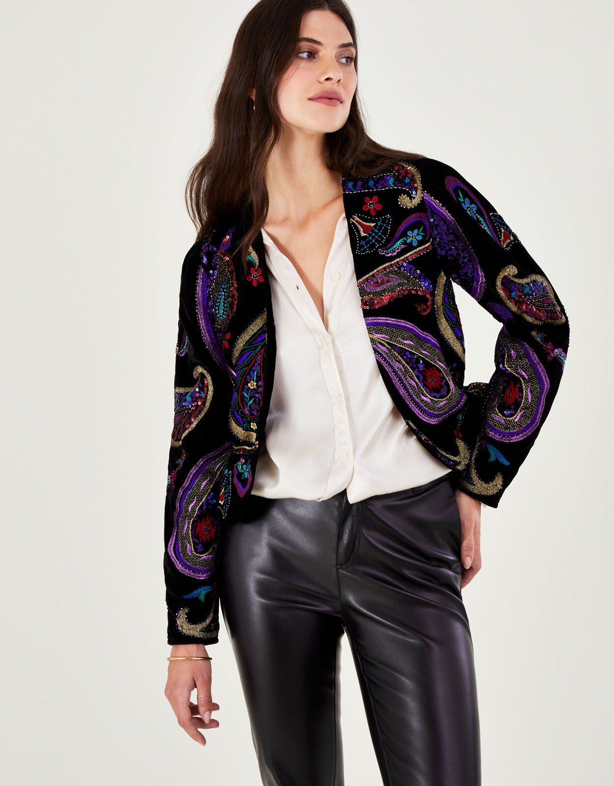 Ladies black velvet jacket uk top