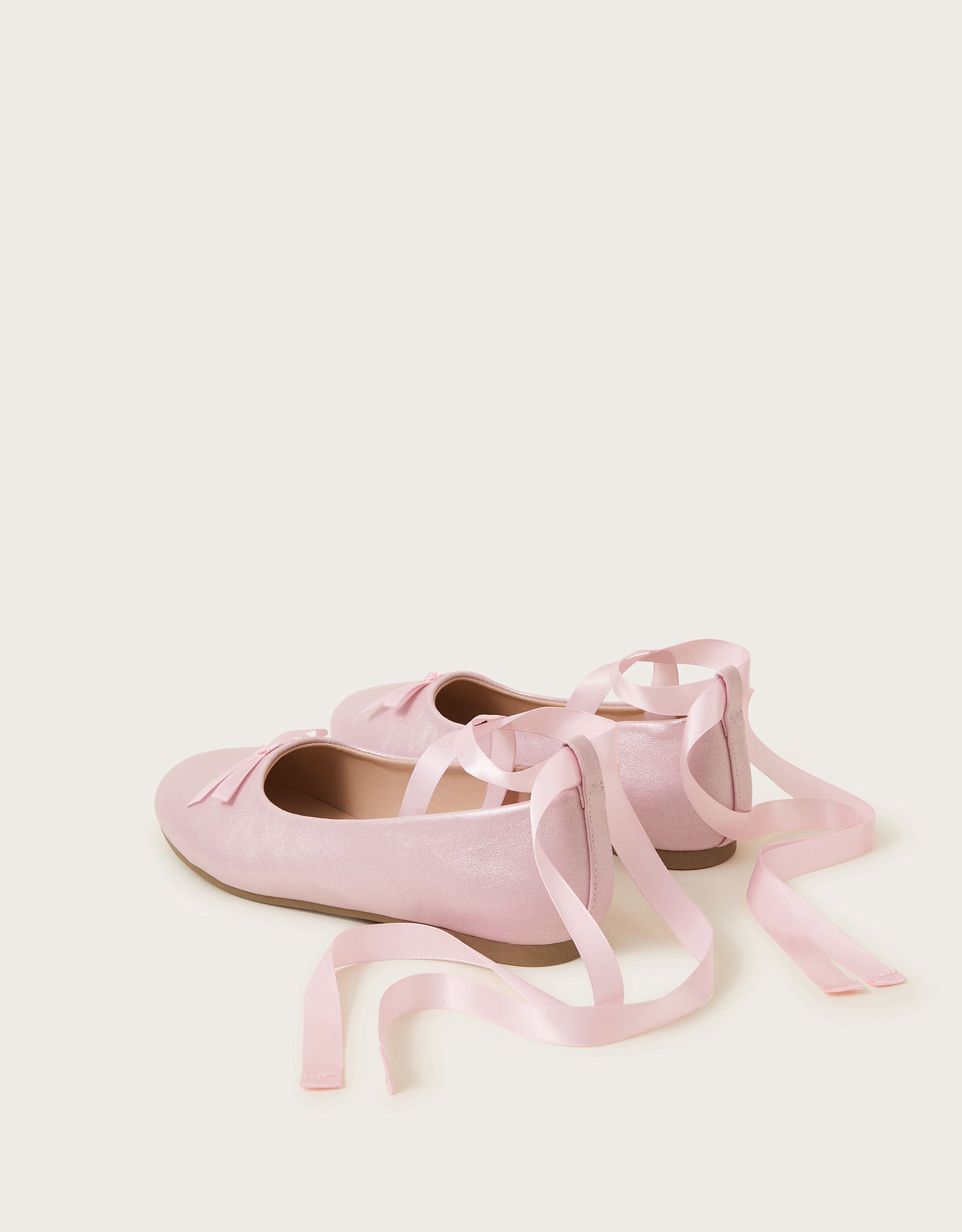 Ribbon flats discount