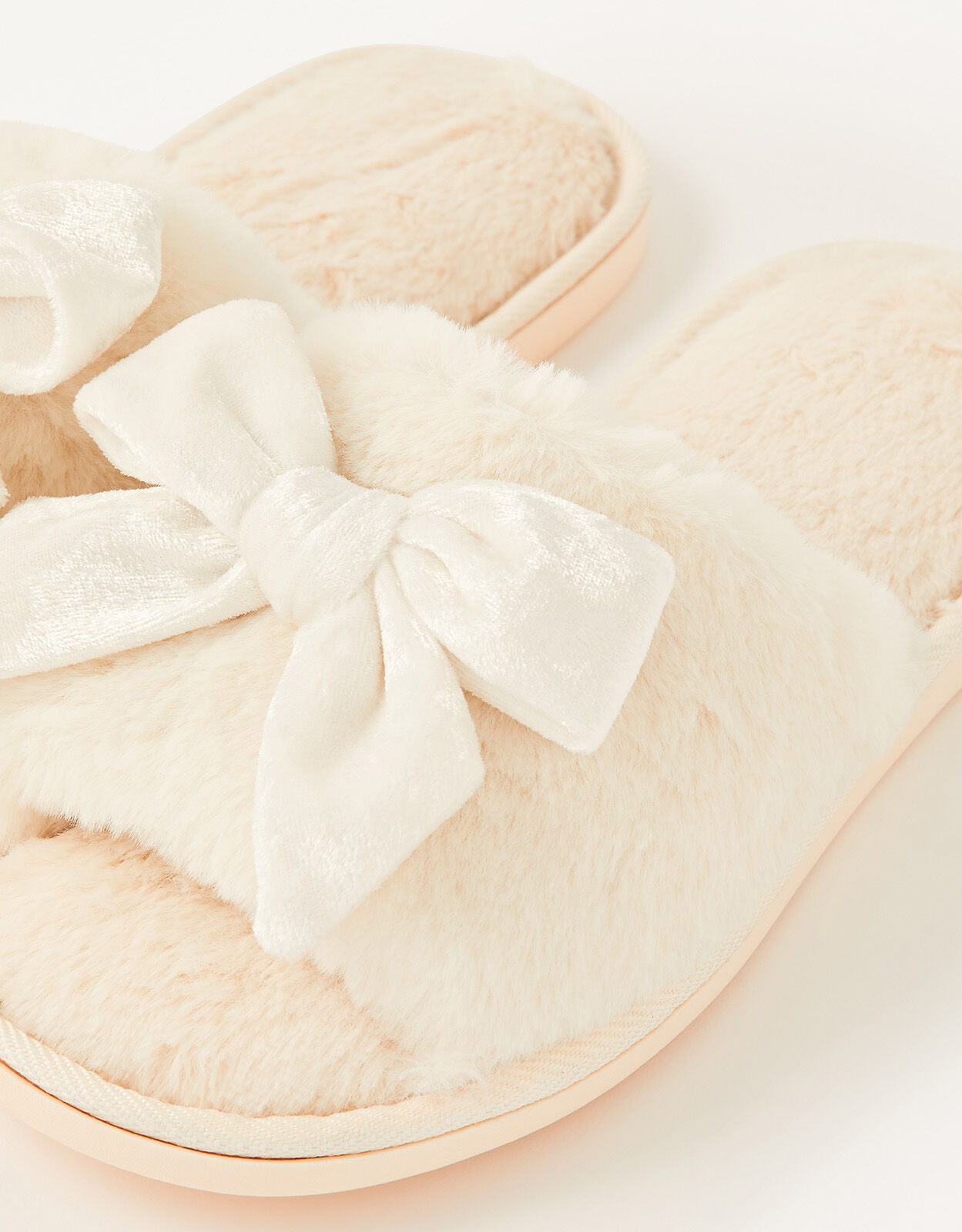 Velvet bow slippers deals