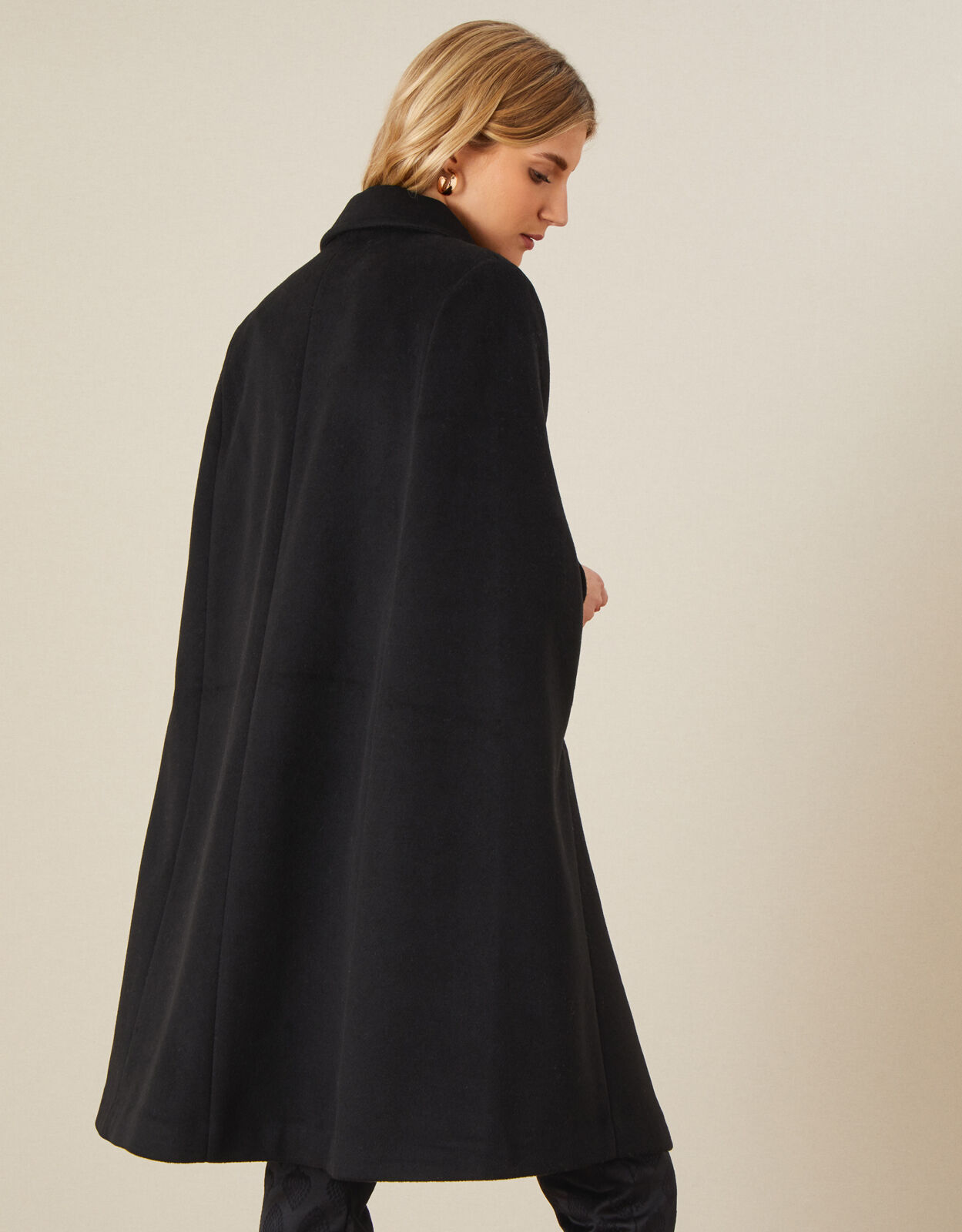 Sleeveless cape coat sale