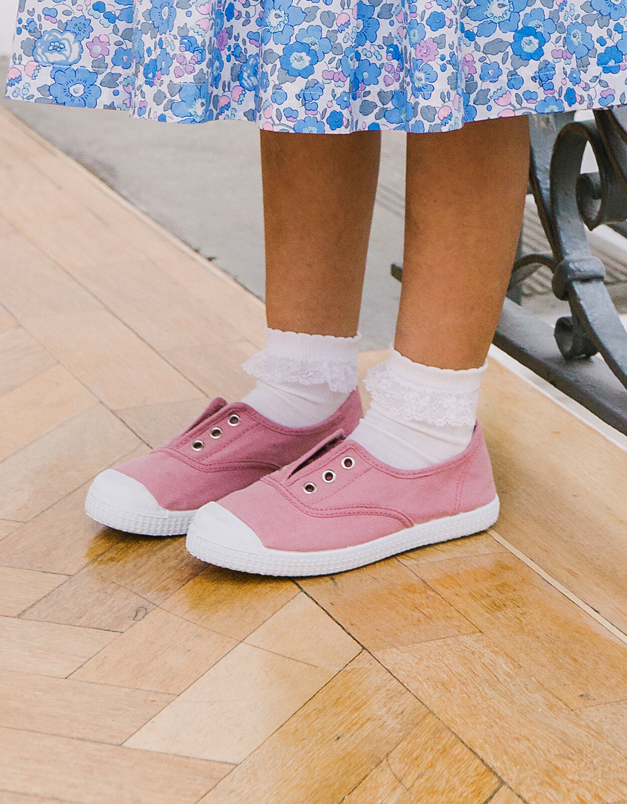 Pink plimsolls clearance