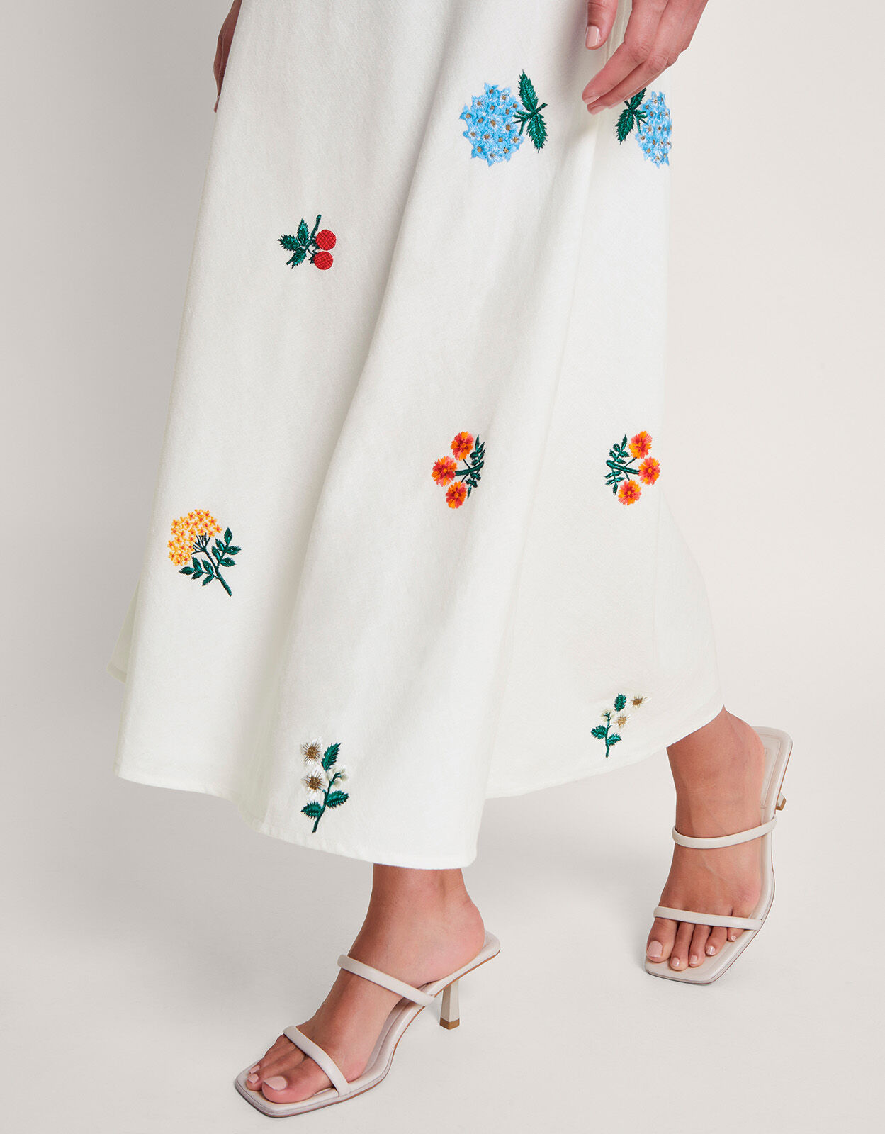 Embroidered in skirt top