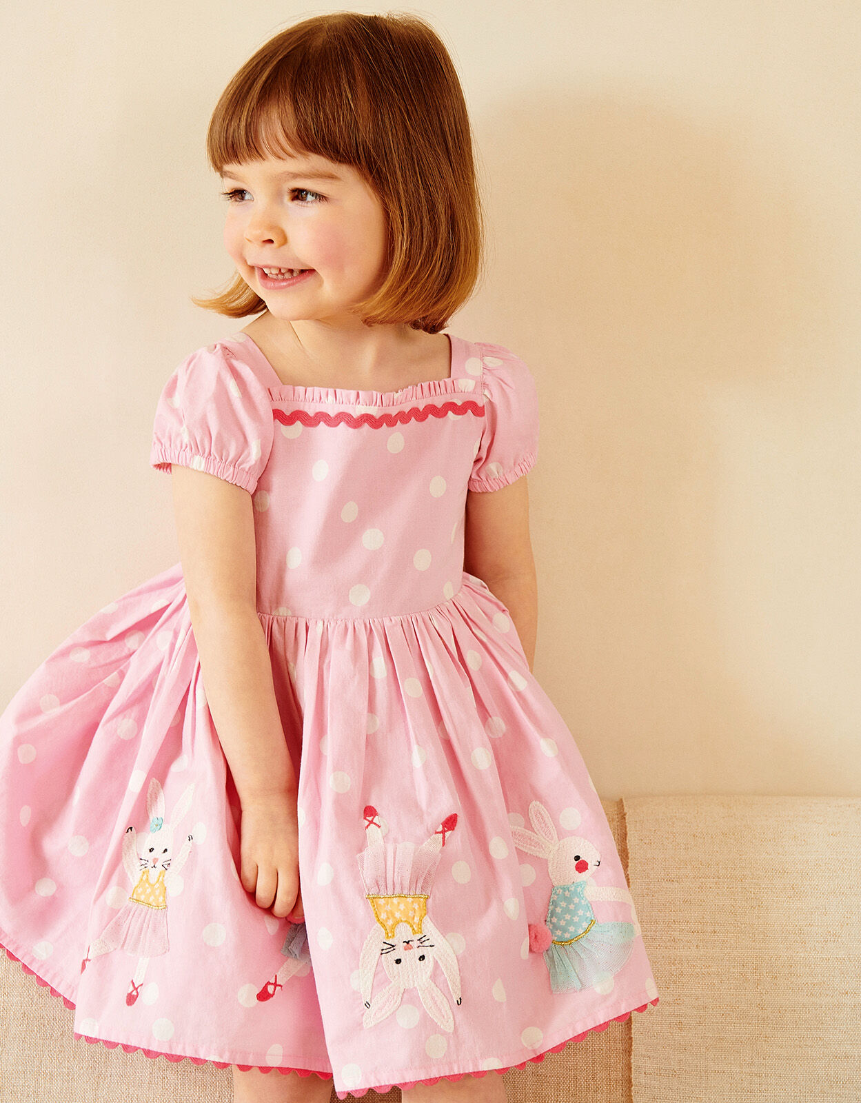 Little girl deals bunny dress