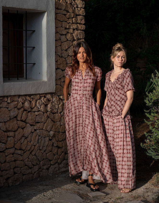 Lyrical Sisters Hourglass Print Top, Brown (BROWN), large