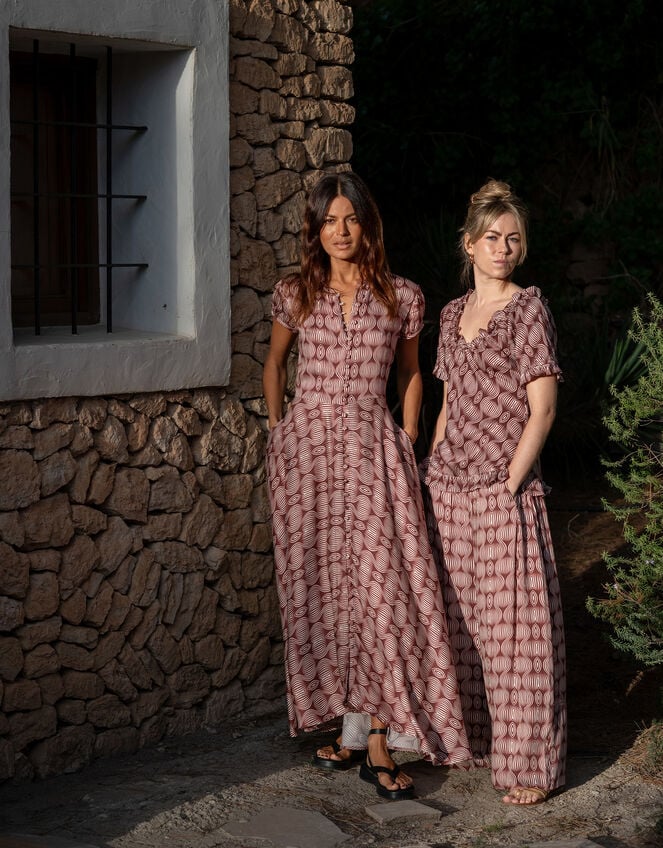 Lyrical Sisters Hourglass Print Top, Brown (BROWN), large