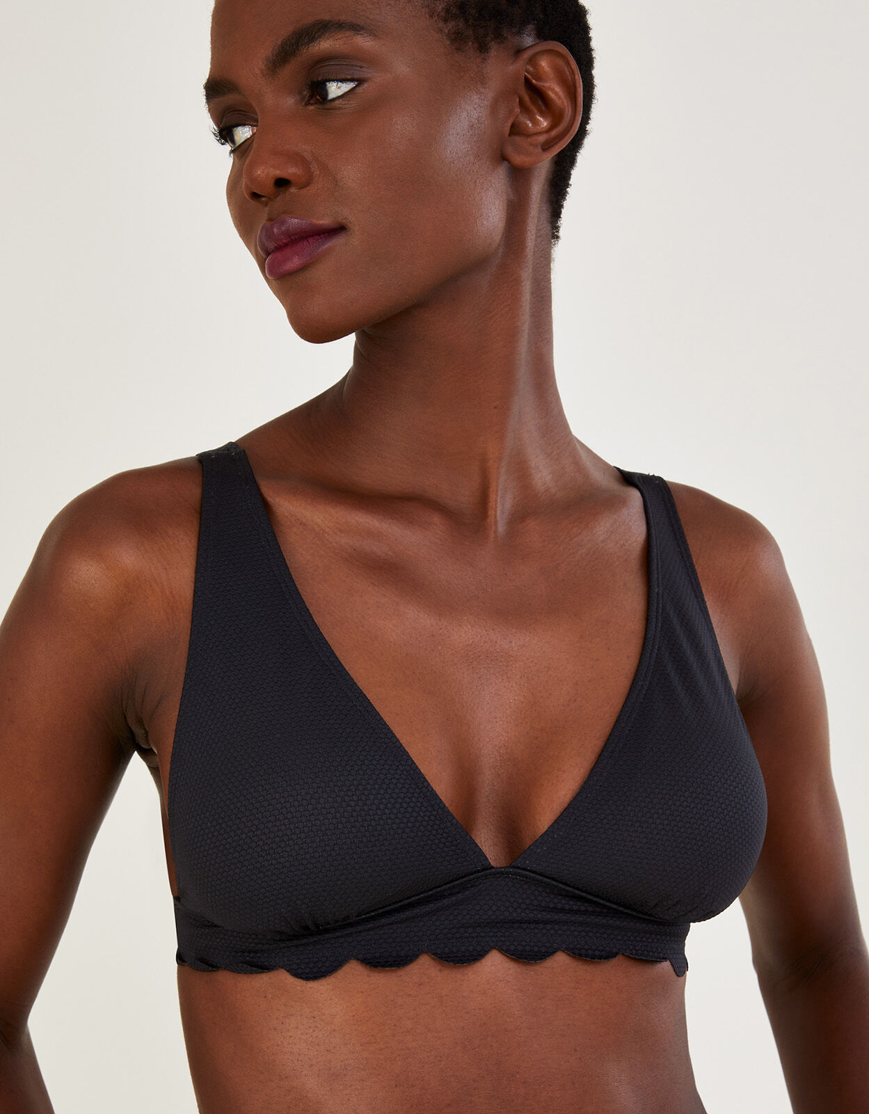 Scallop Edge Plain Bikini Top with Recycled Polyester Black
