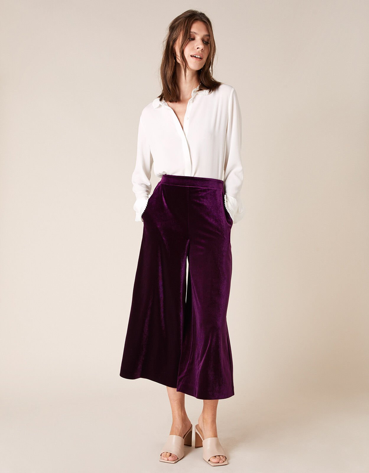 Cropped velvet trousers discount