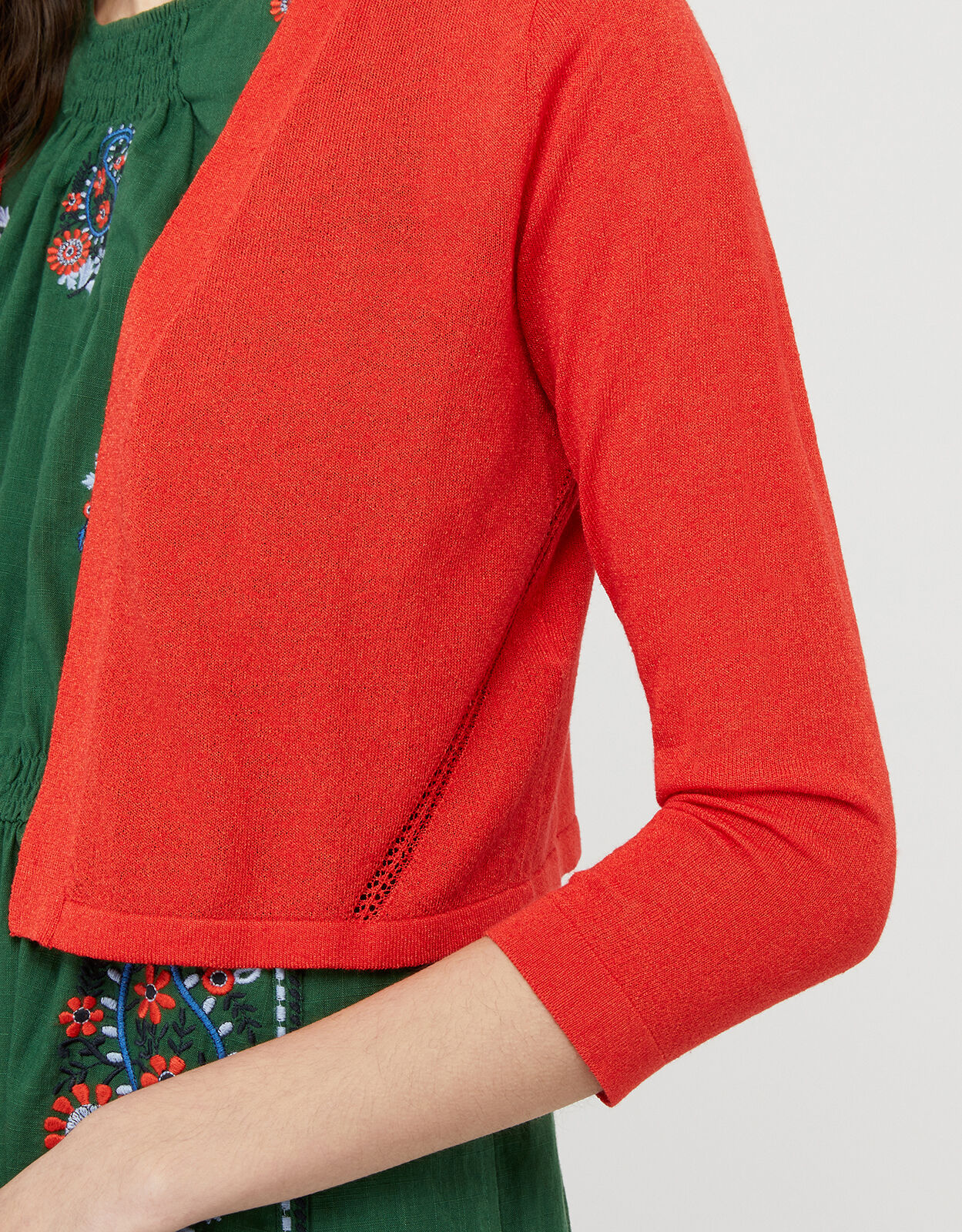 red shrug uk