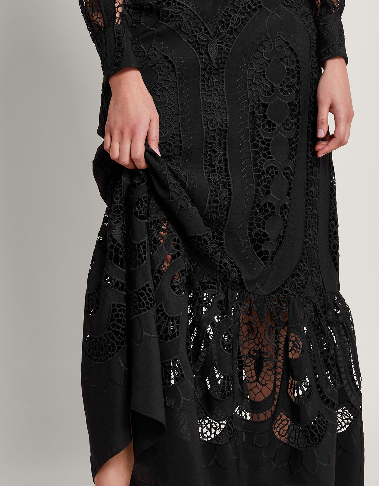 Harlow Lace Maxi Dress Black