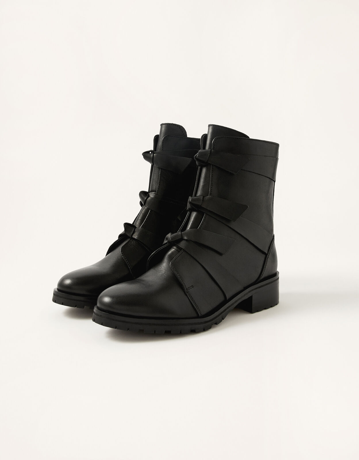 Bow boots black sales