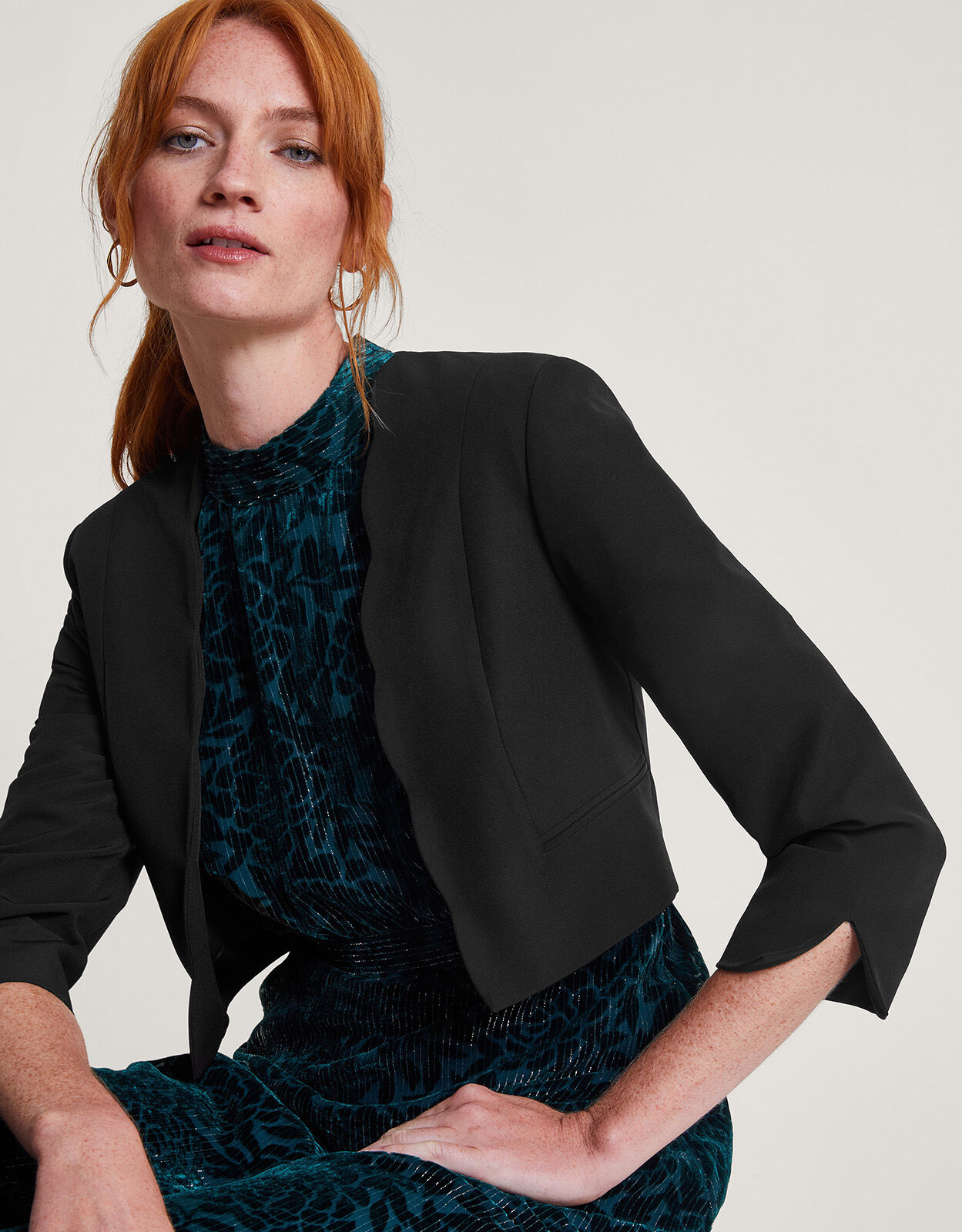 Hortensia Scallop Crop Jacket Black