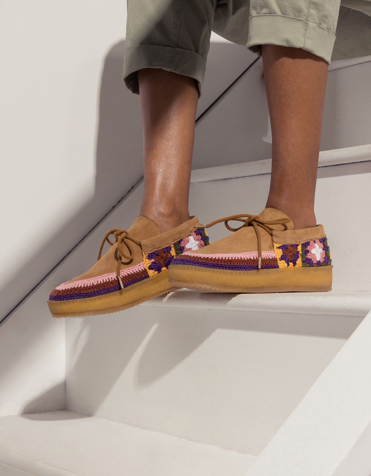 Minnetonka moccasins deals store locator