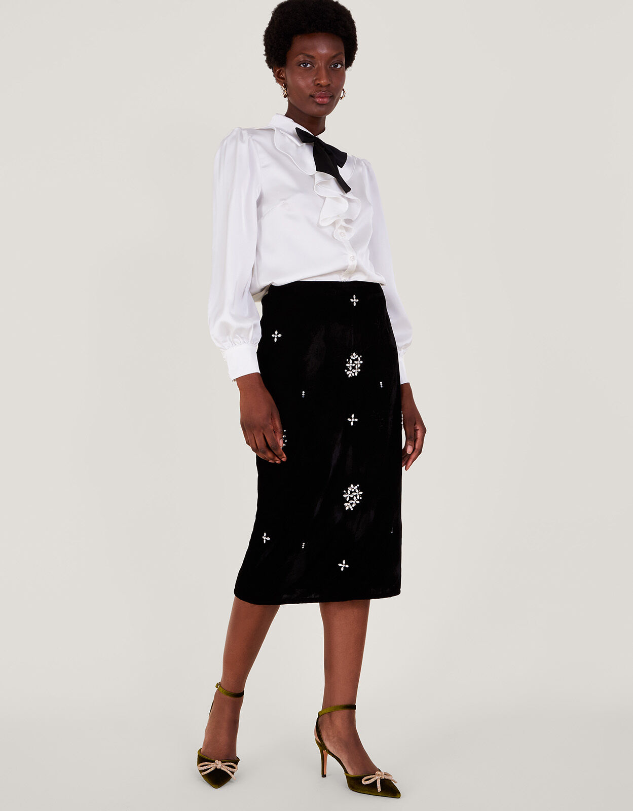 Floral embellished deals midi pencil skirt