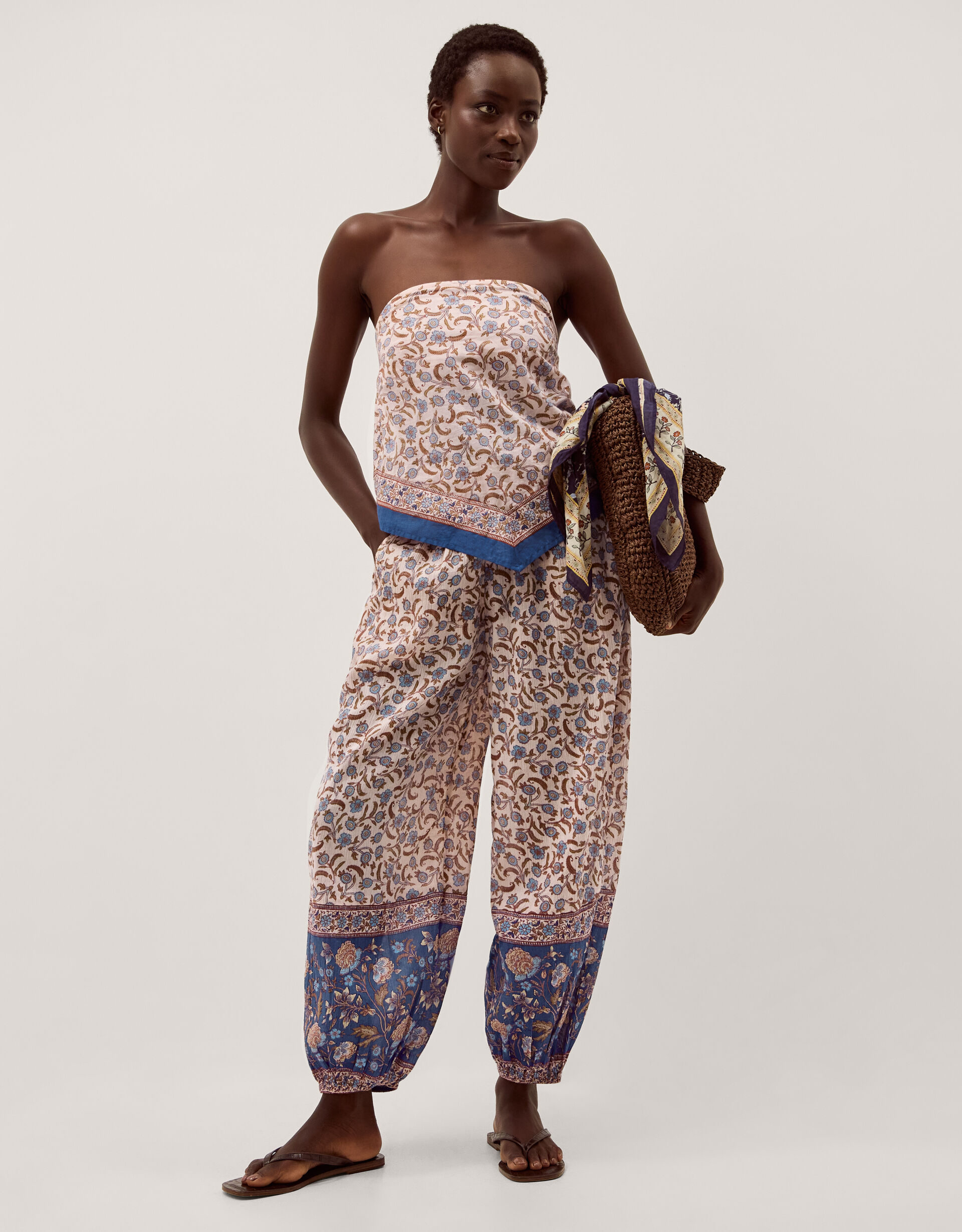 Ari Floral Balloon Trousers Blue