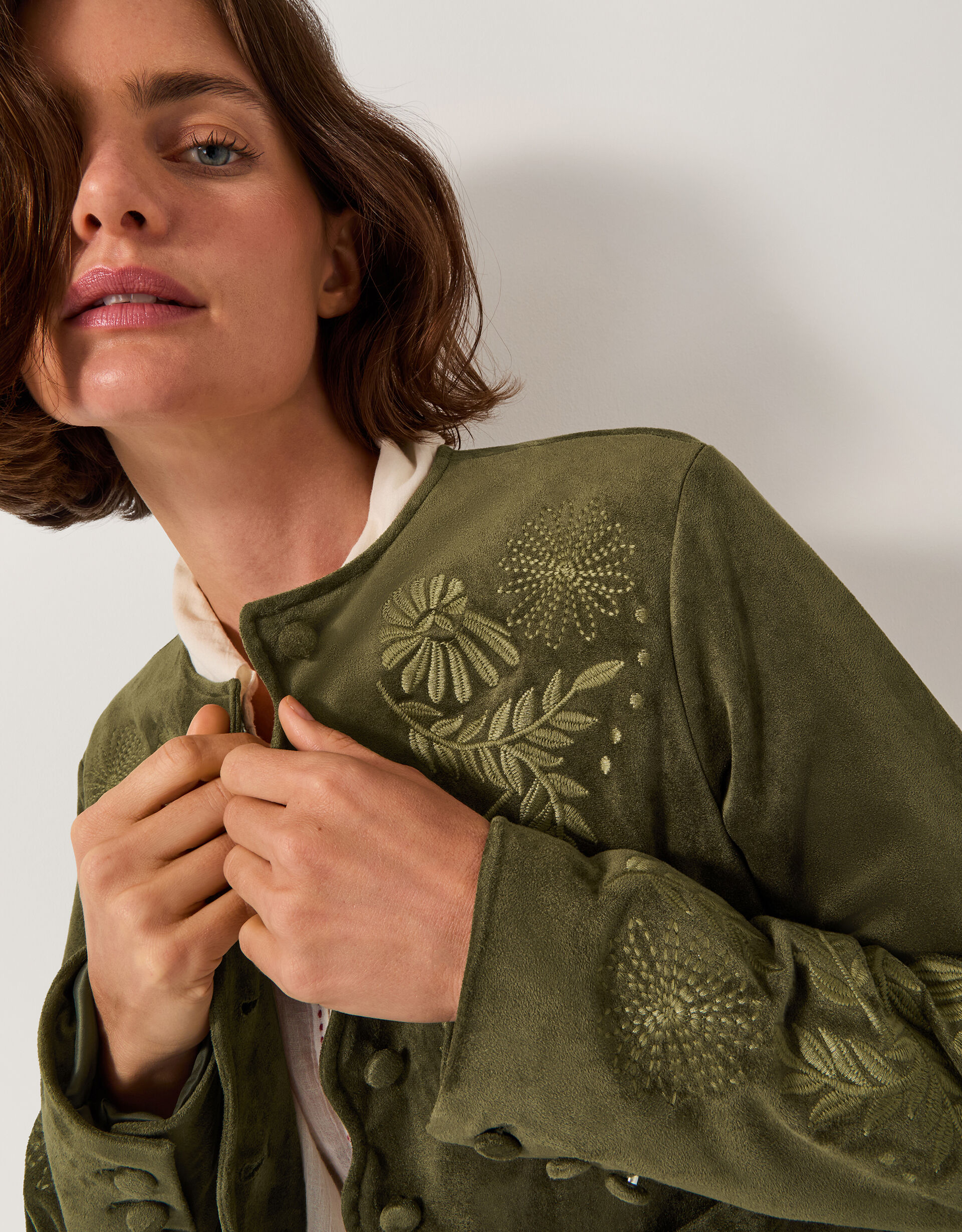Ari Embroidered Faux Suede Jacket Green | Women's Jackets