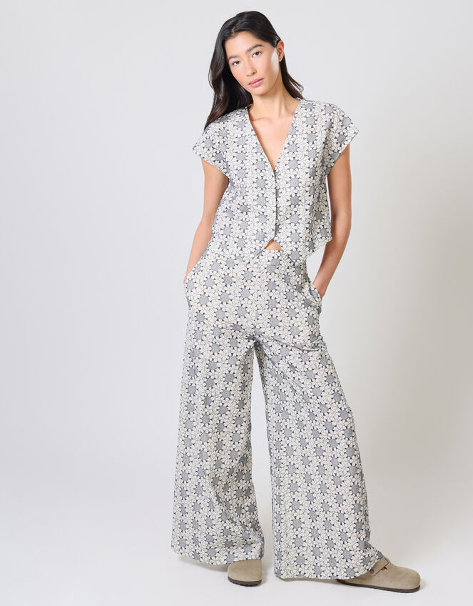 Traffic People Gatsby V-Neck Floral Top, Blue (NAVY), large