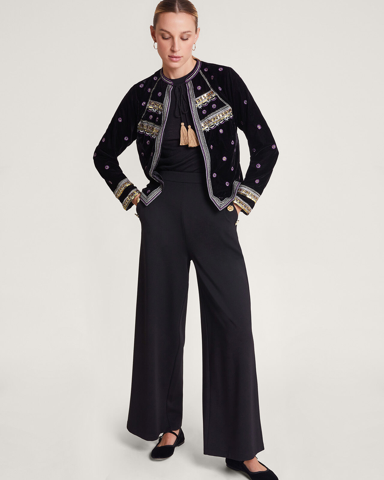 Vera Embellished Velvet Jacket Black