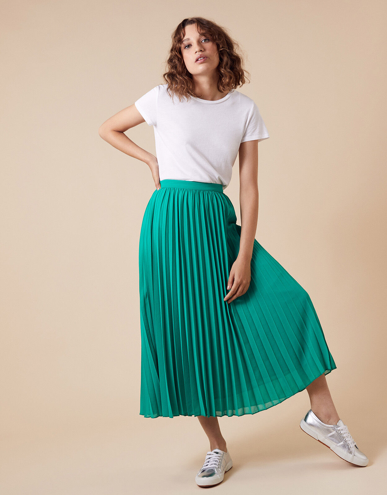 Meryl Pleated Midi Skirt in Recycled Fabric Green