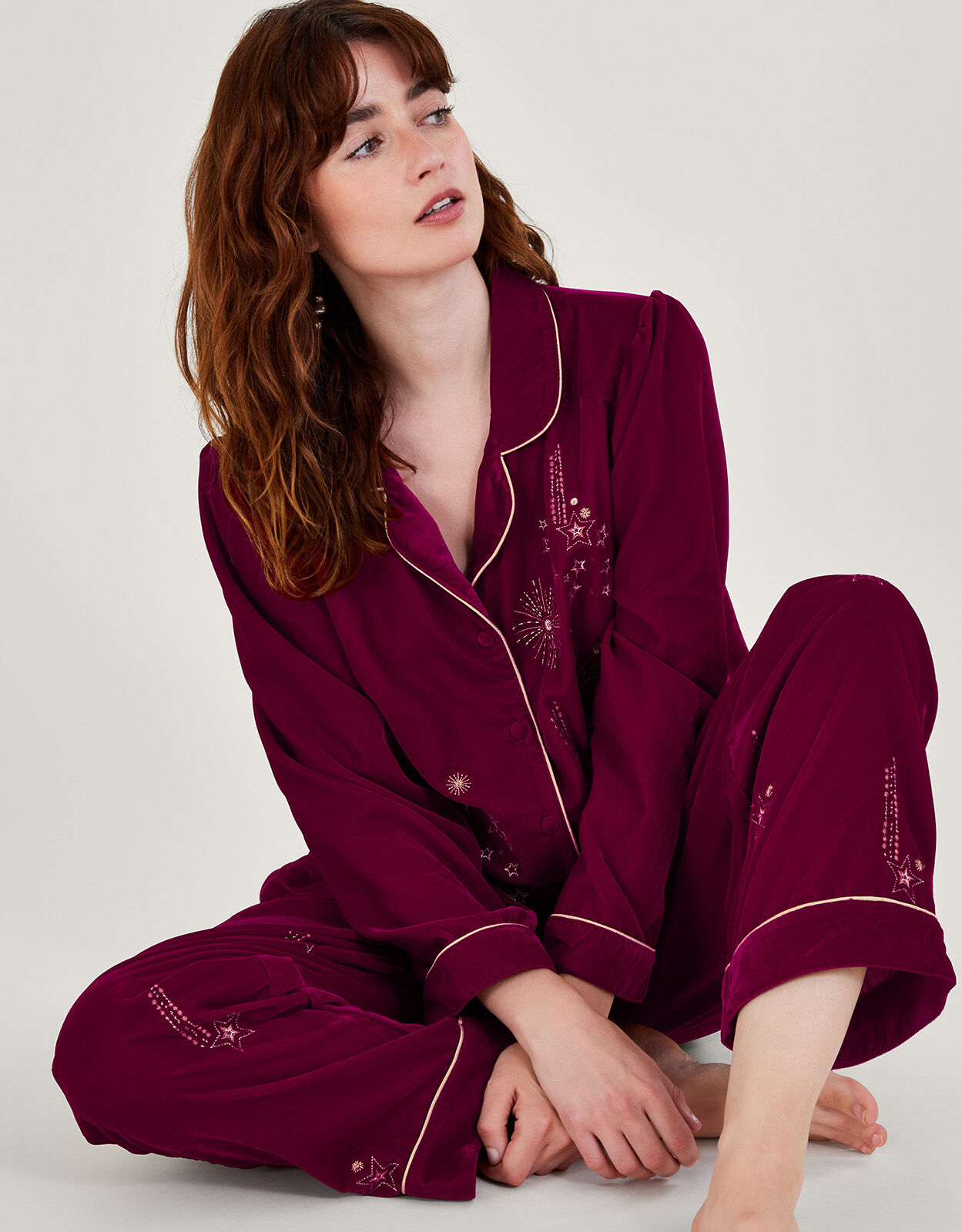 Vav & sales val nightwear