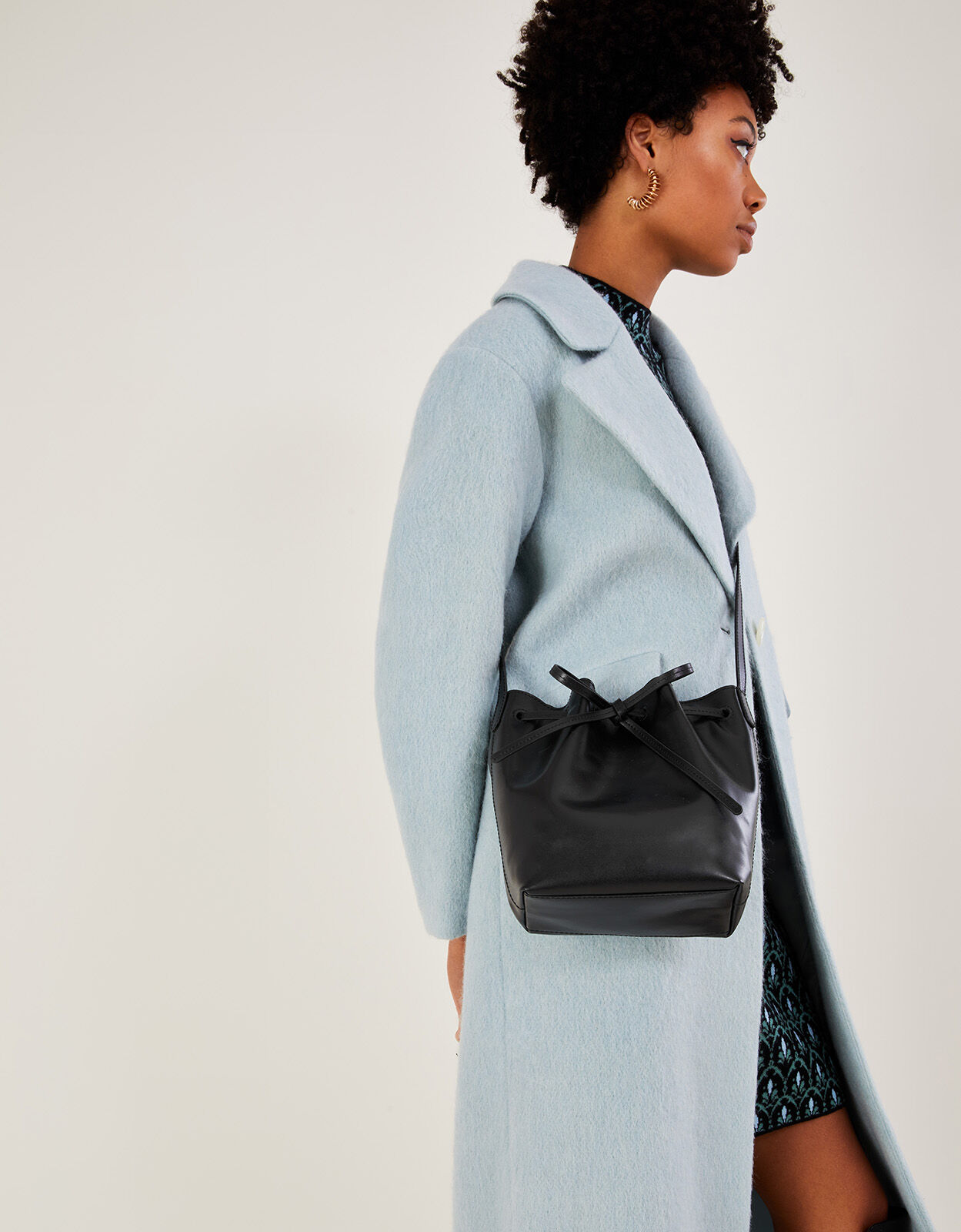 Black leather hotsell bucket purse