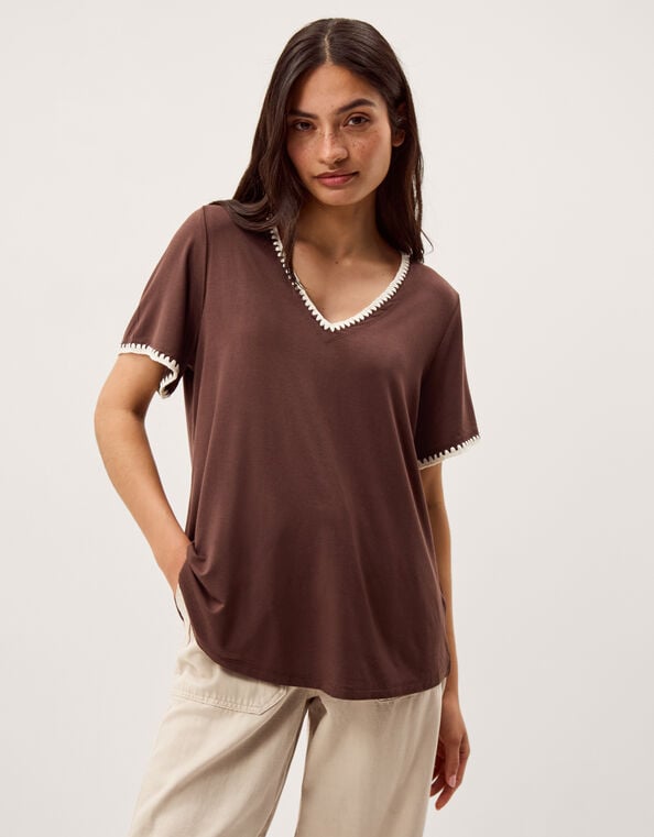 Tilly Contrast Stitch Jersey T-Shirt, Brown (CHOCOLATE), large