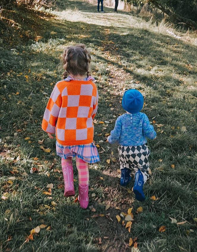 Grass and Air Colour-Revealing Wellies, Pink (BRIGHT PINK), large