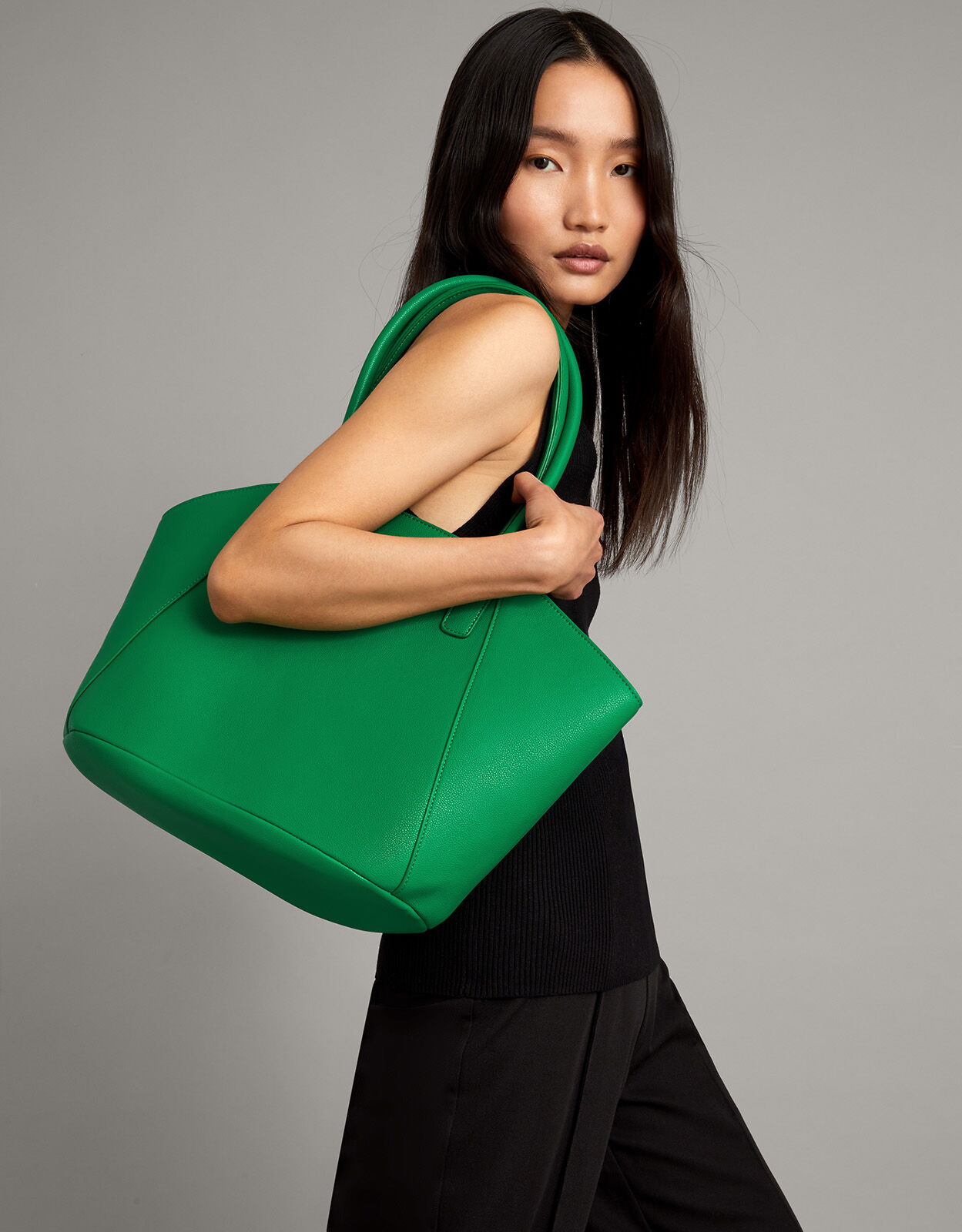 Winged tote bag deals