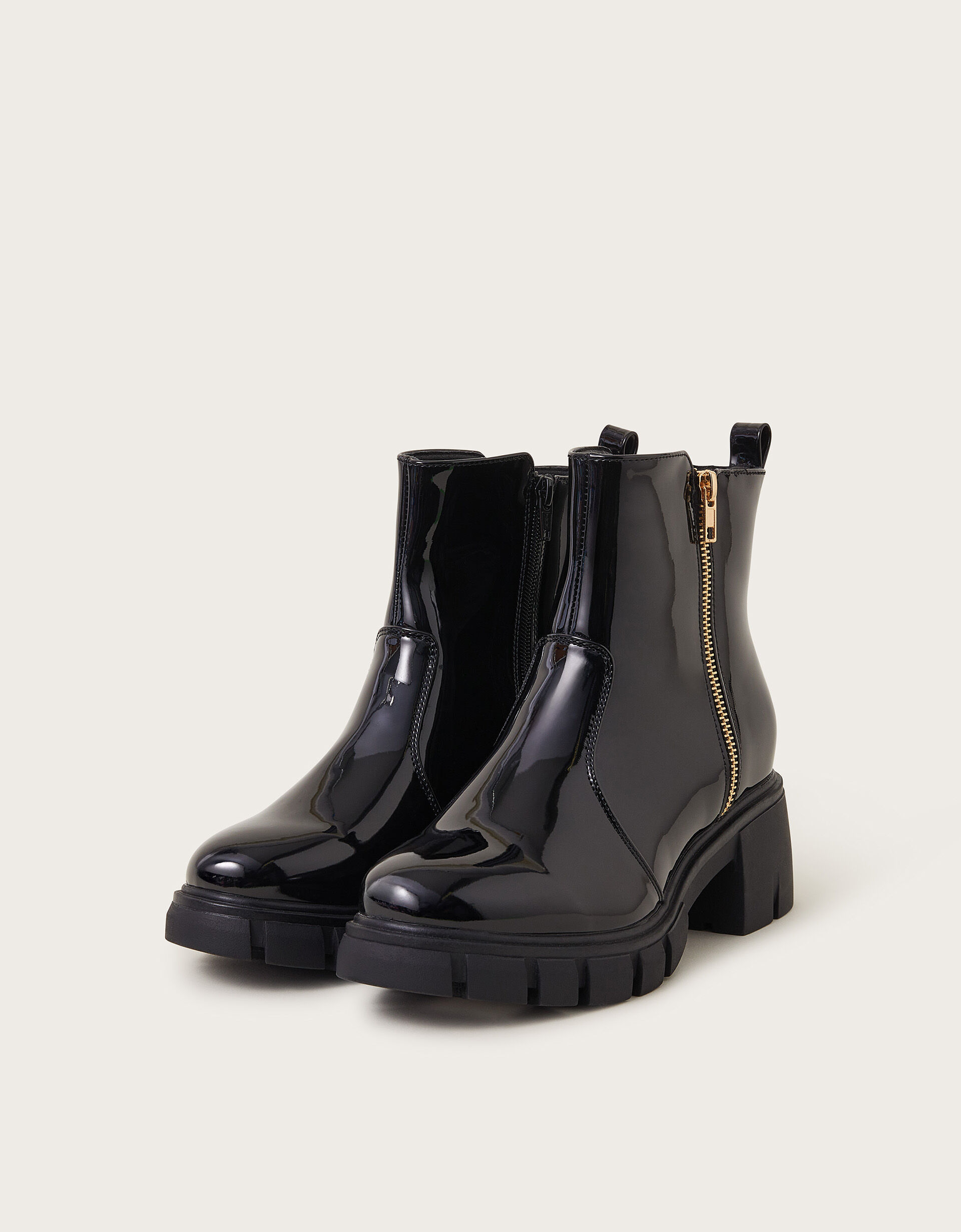 Chunky heeled boots uk on sale