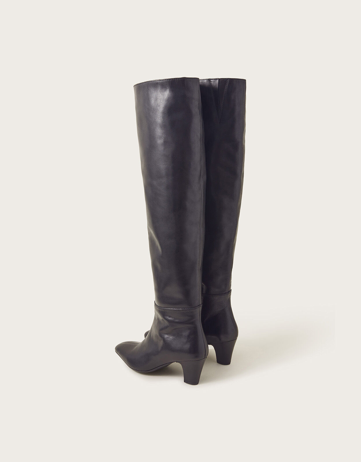 Over the knee best sale leather boots uk