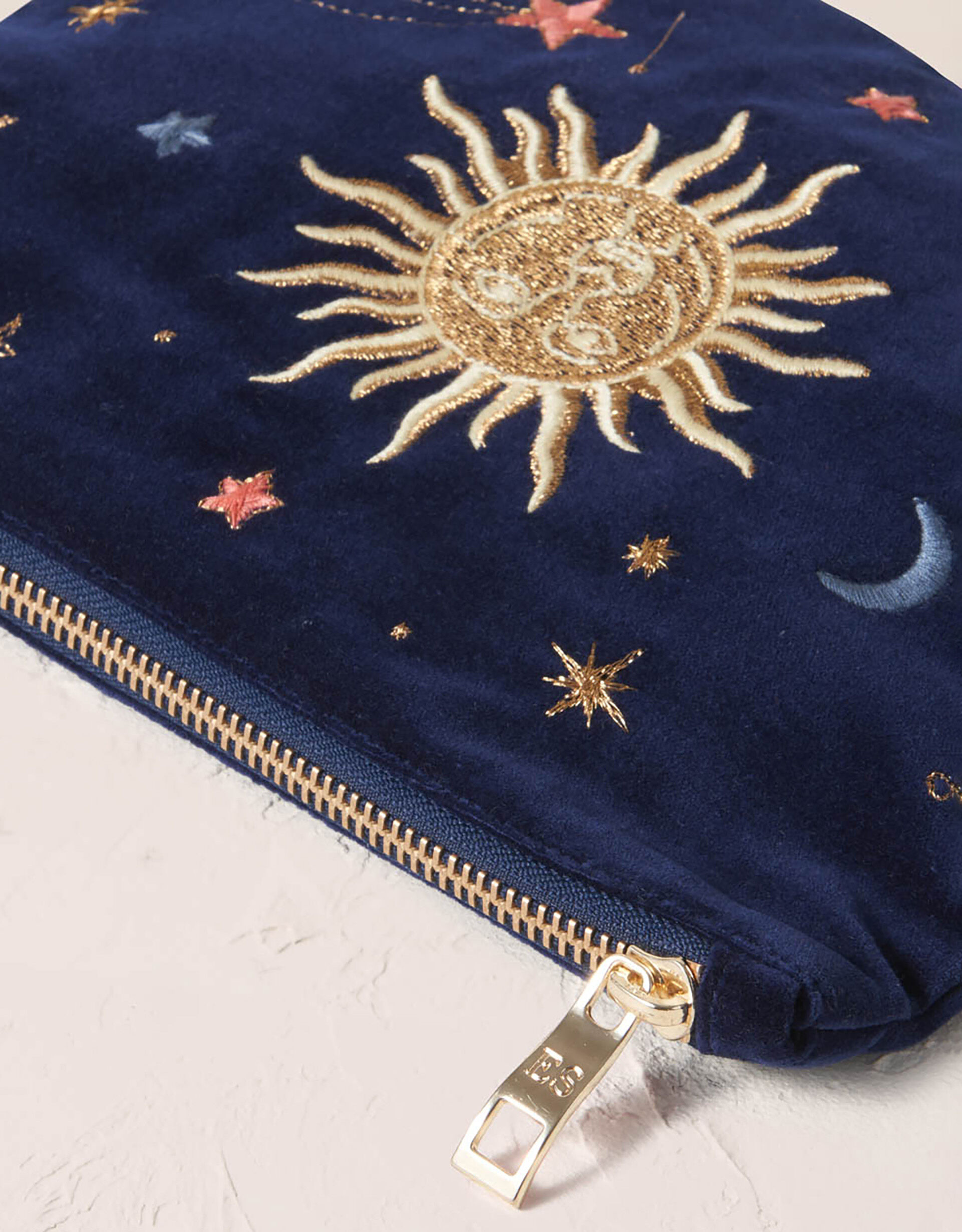 【Elizabeth Scarlett】Celestial Eye エブリデイポーチ Celestial Everyday Pouch – Elizabeth Scarlett