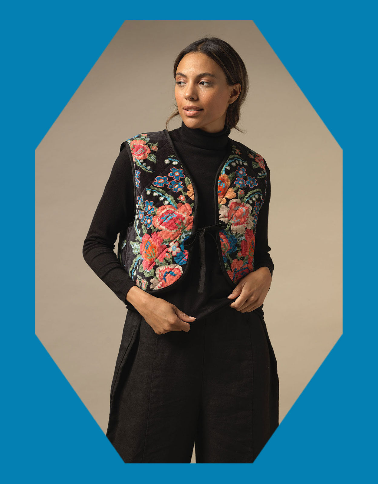 One Hundred Stars Flower Print Gilet Black
