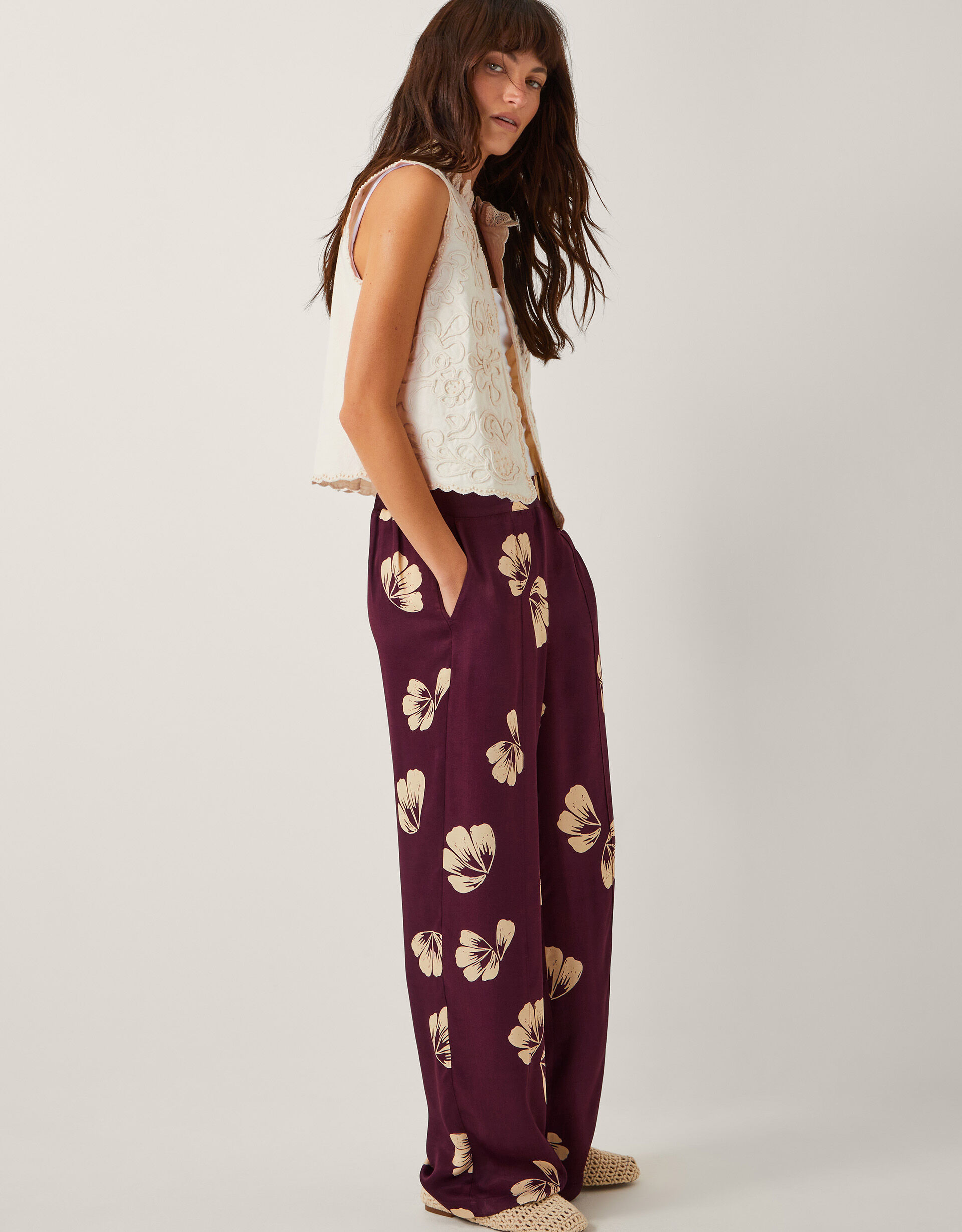 Mali Floral Embroidered Waistcoat White | Women's Jackets