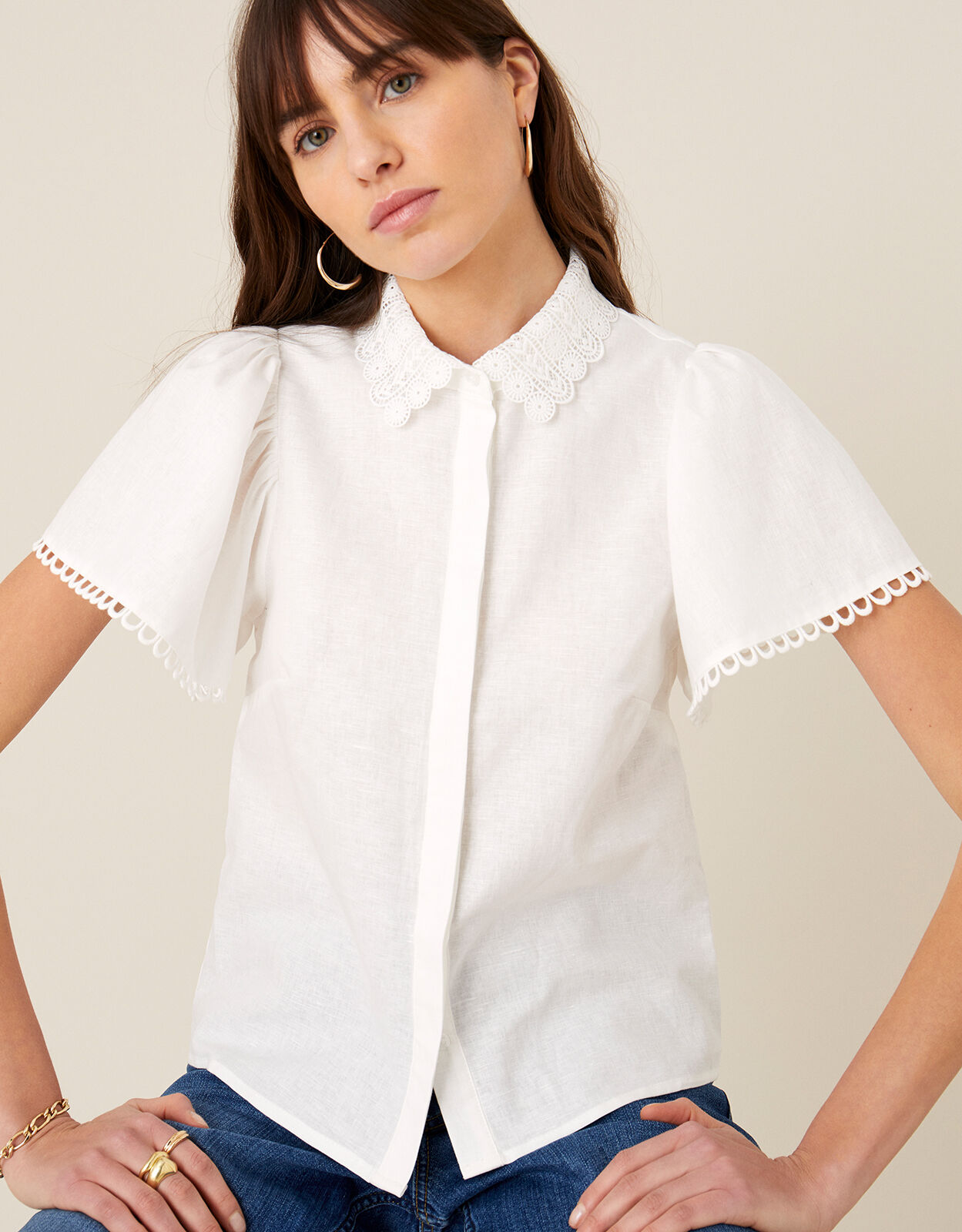 Lace Collar Shirt in Linen Blend Ivory