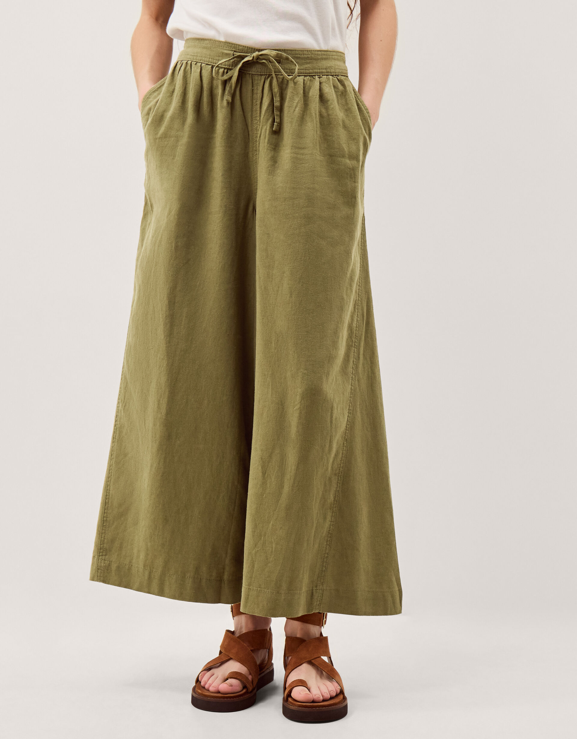 Maisie Linen Blend Cropped Wide Leg Trousers Green