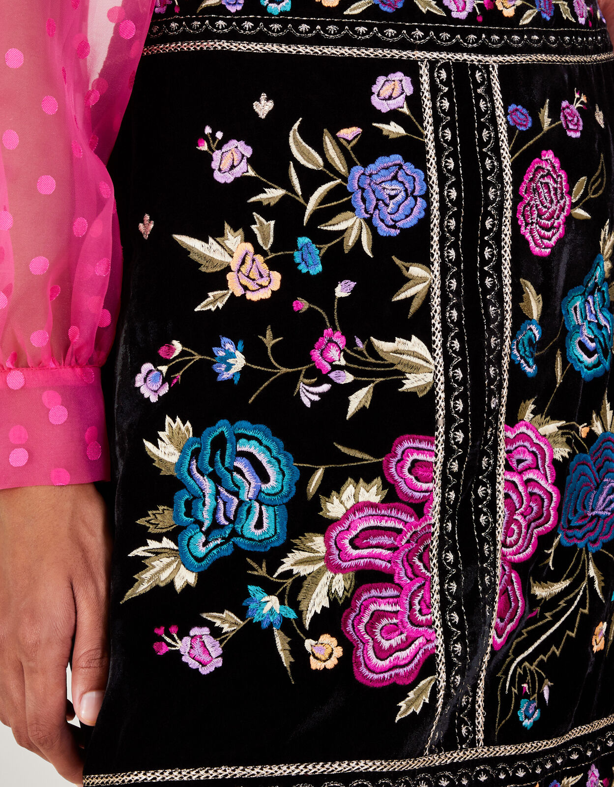Embroidered velvet skirt outlet
