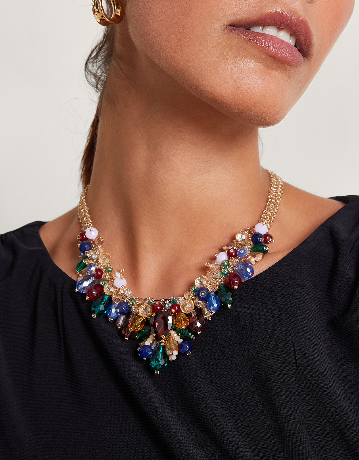 Jewel necklace hot sale