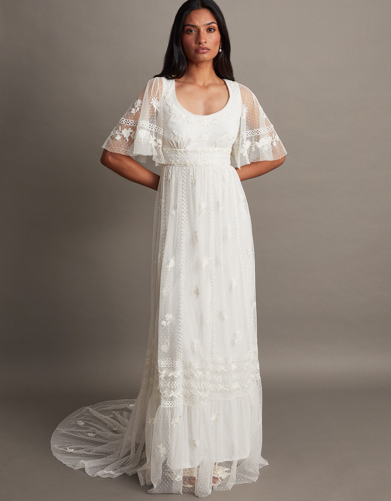 Plus Size Gothic Wedding Dresses Black Off the Shoulder Ruffles Lace Bridal  Gown | eBay