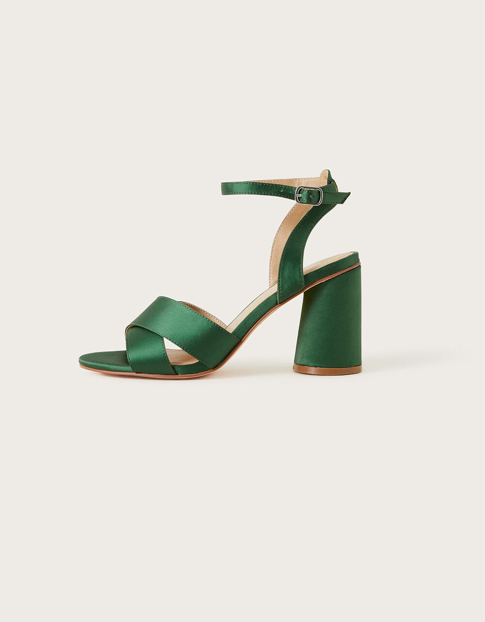 Suin Heel in Lemon and Green